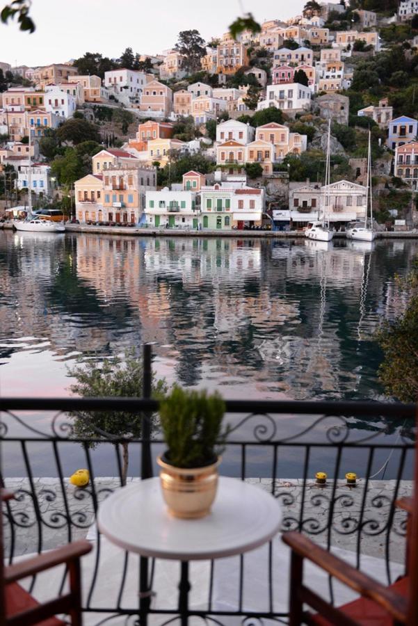 Symi Blue Port Apartment Exterior foto